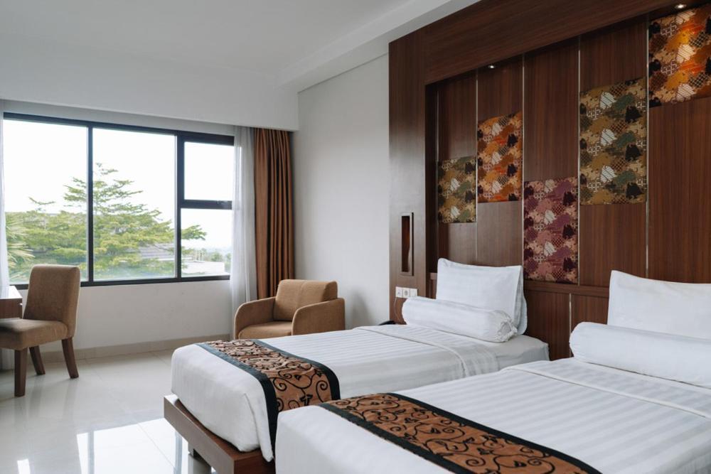Anugrah Hotel סוקאבומי מראה חיצוני תמונה