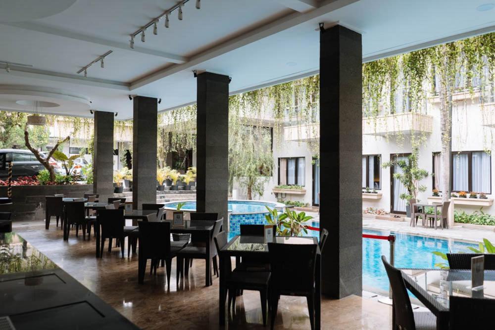 Anugrah Hotel סוקאבומי מראה חיצוני תמונה