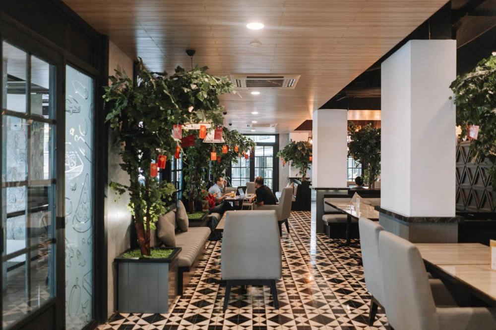 Anugrah Hotel סוקאבומי מראה חיצוני תמונה