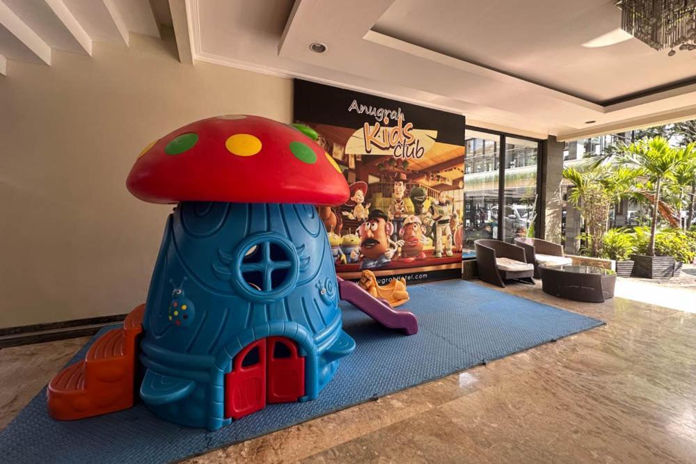 Anugrah Hotel סוקאבומי מראה חיצוני תמונה