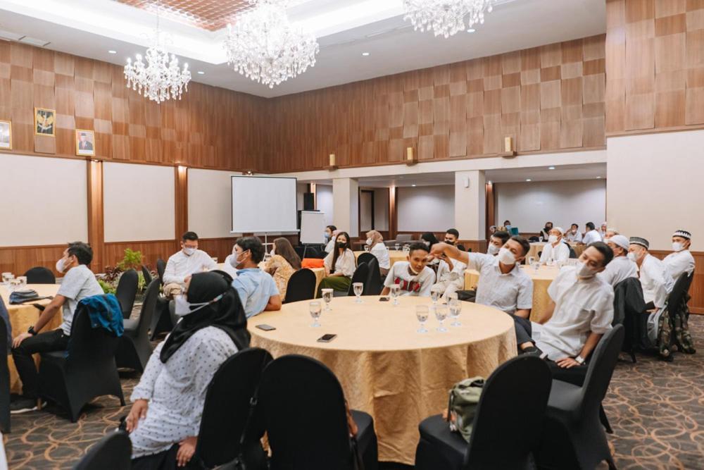 Anugrah Hotel סוקאבומי מראה חיצוני תמונה