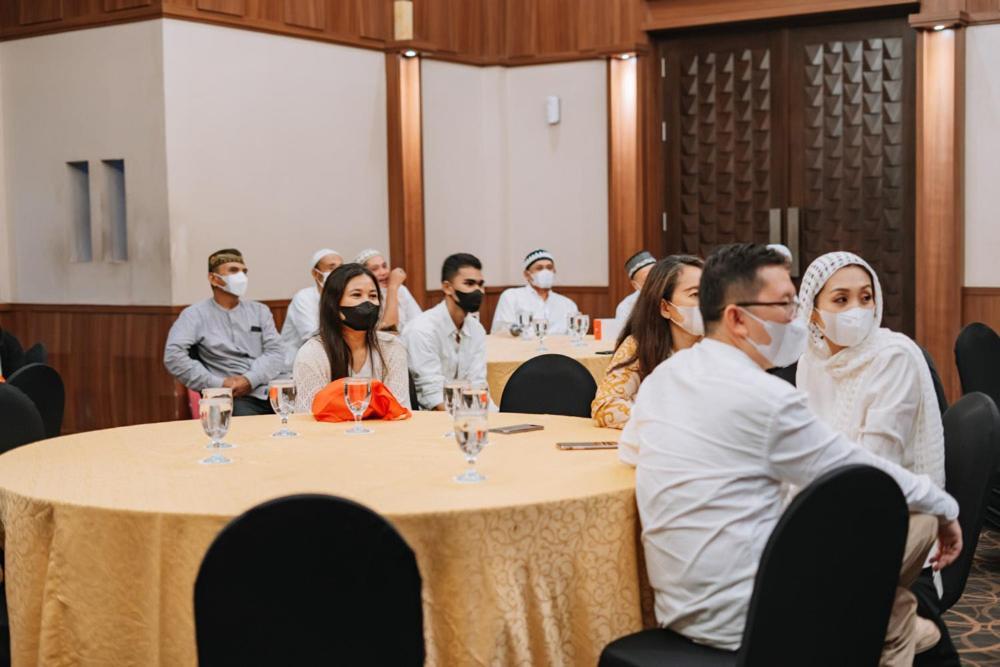 Anugrah Hotel סוקאבומי מראה חיצוני תמונה
