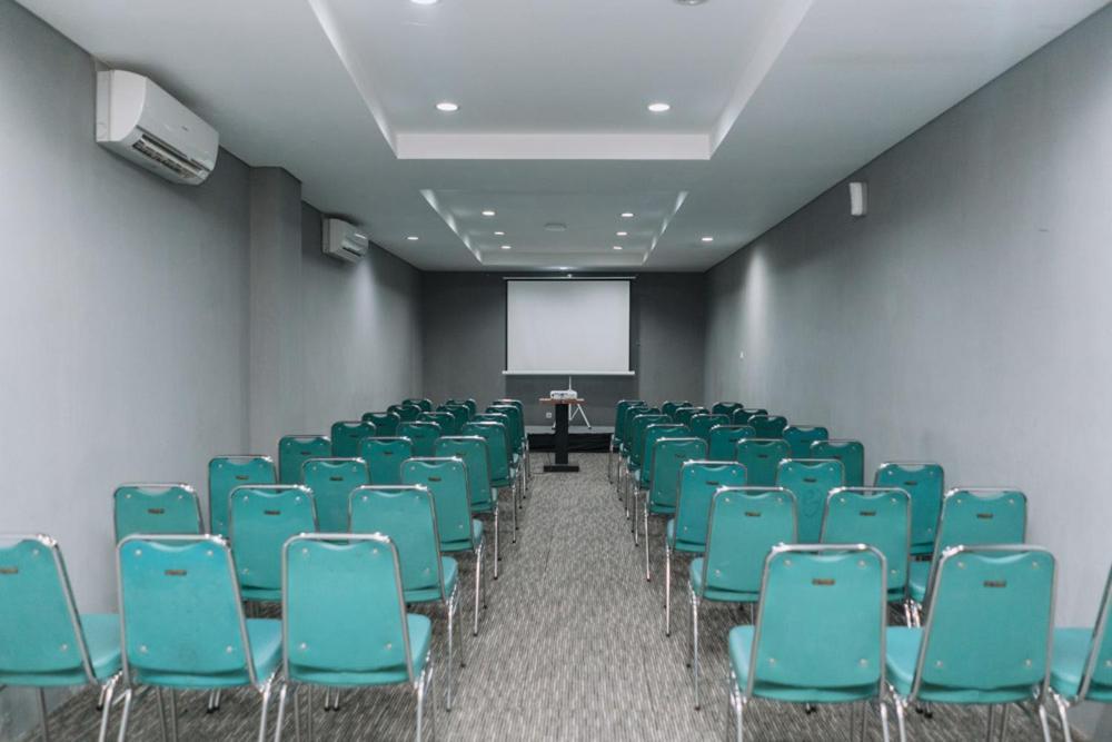 Anugrah Hotel סוקאבומי מראה חיצוני תמונה