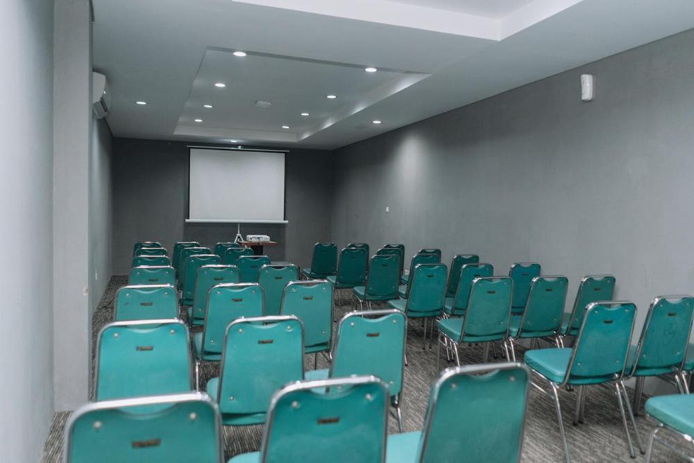 Anugrah Hotel סוקאבומי מראה חיצוני תמונה