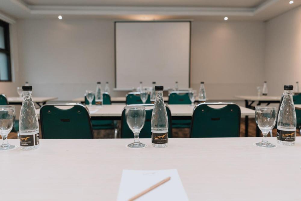 Anugrah Hotel סוקאבומי מראה חיצוני תמונה