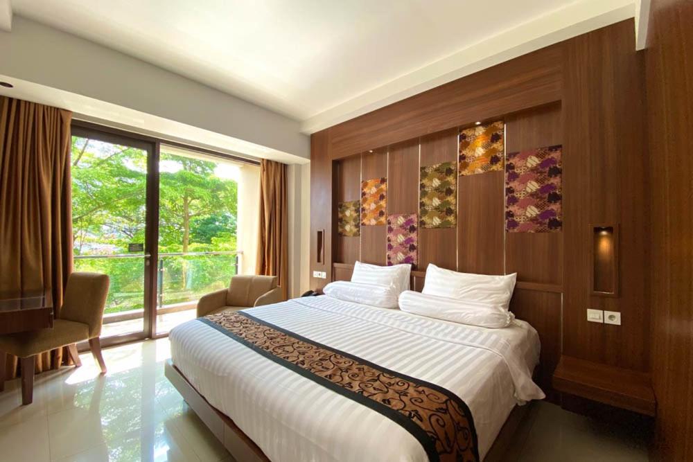 Anugrah Hotel סוקאבומי מראה חיצוני תמונה