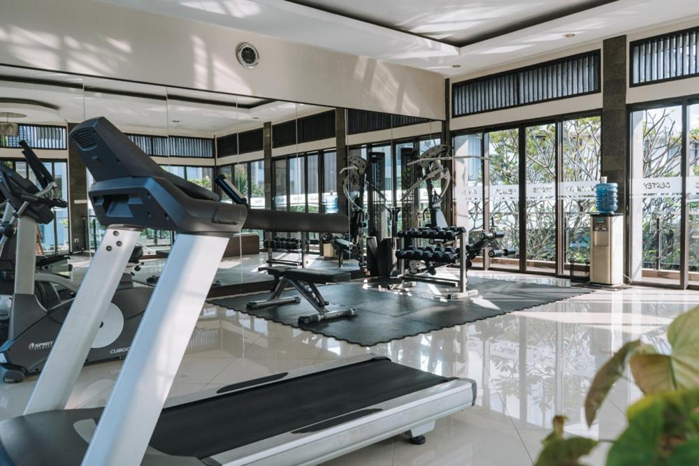 Anugrah Hotel סוקאבומי מראה חיצוני תמונה
